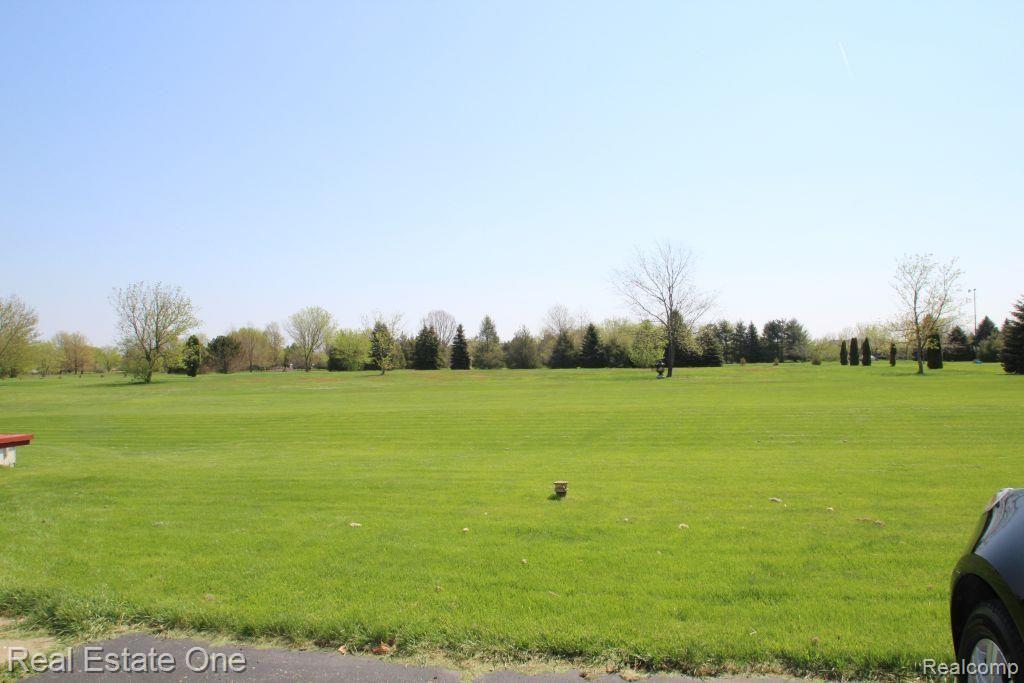 8468 Ranch Estates Road Clarkston, MI 48348 - Photo 22 of 34 IMG_4573.jpg
