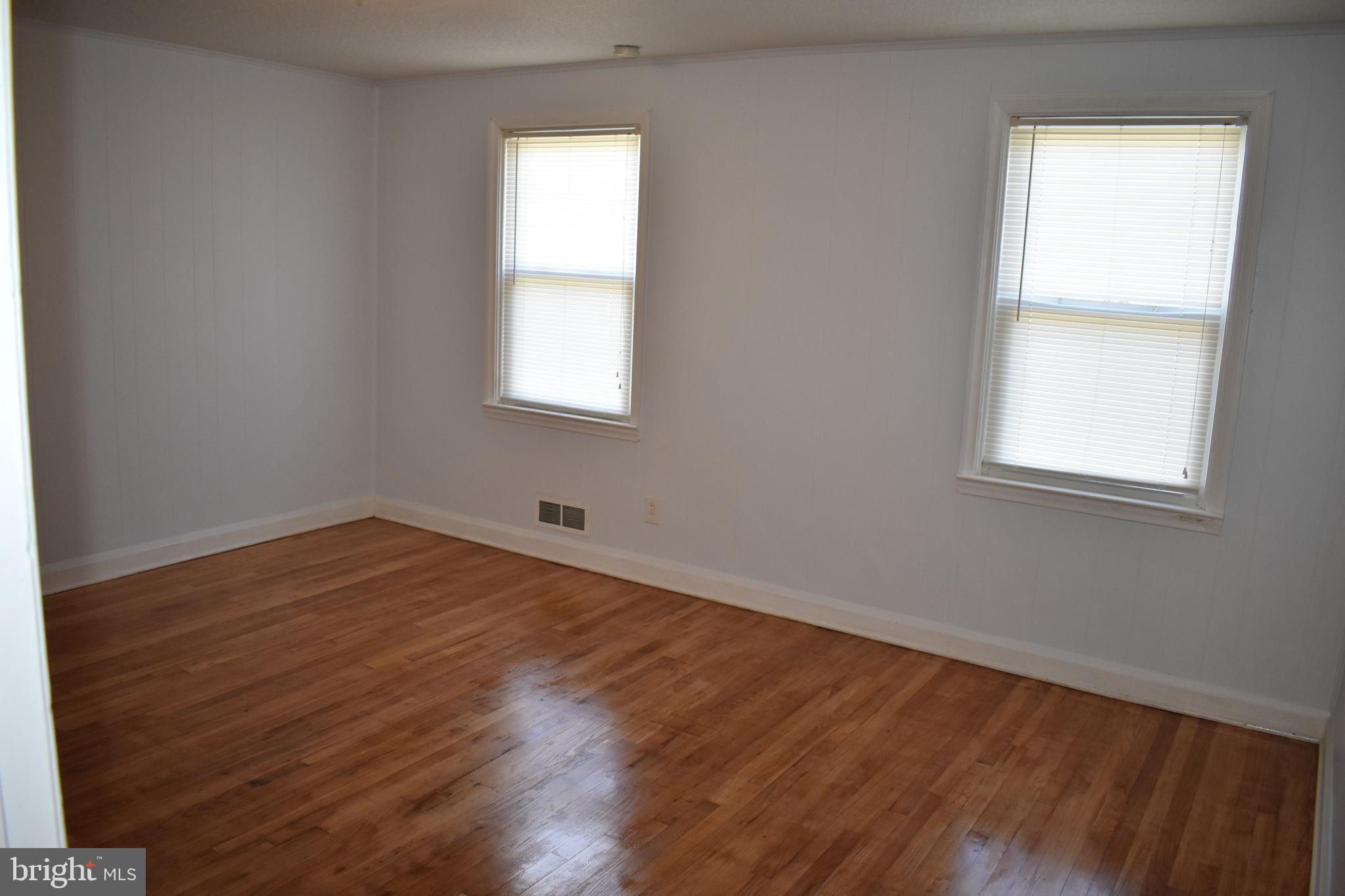4341 Eldone Road Baltimore, MD 21229 - Photo 5 of 15