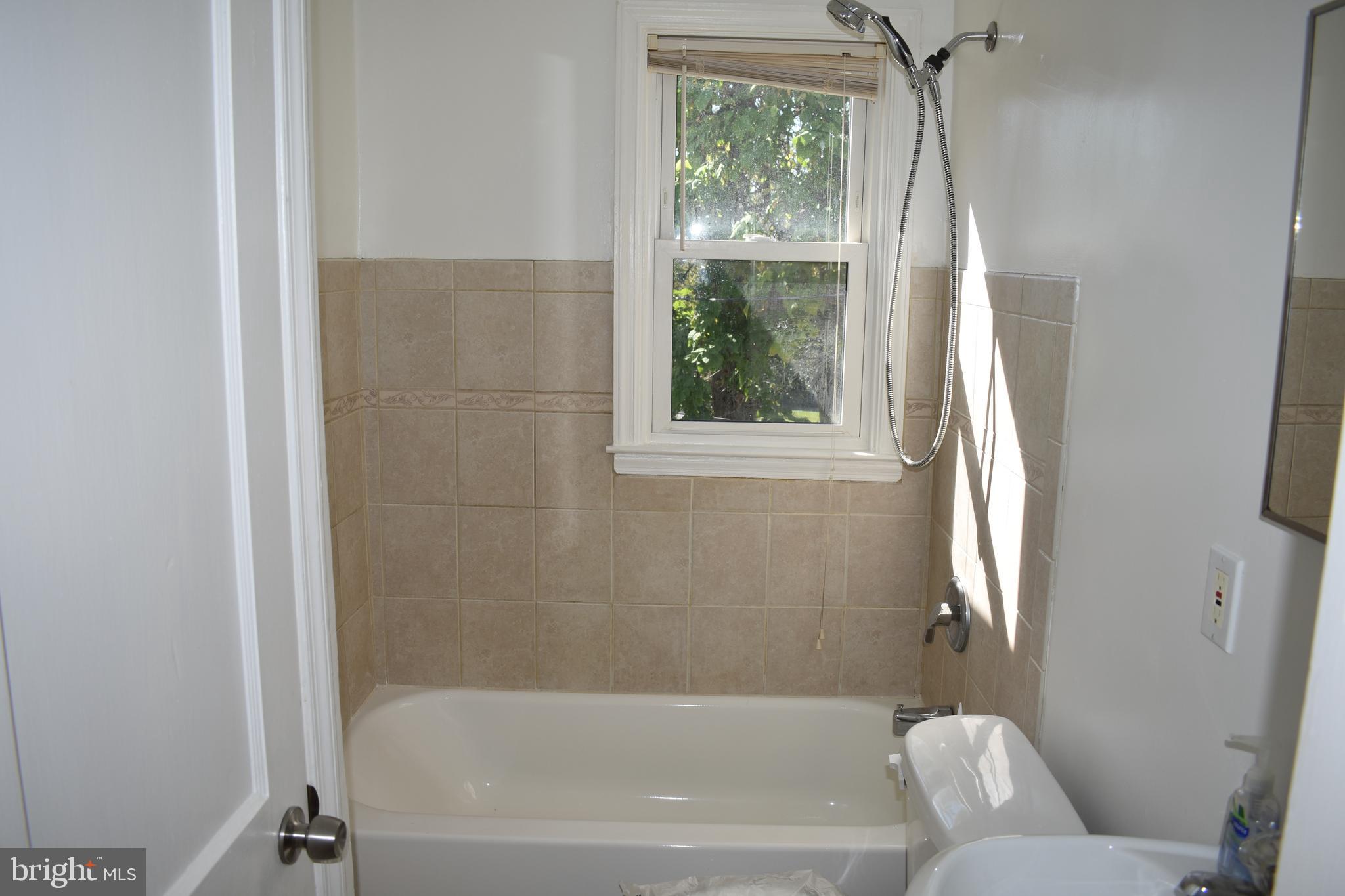 4341 Eldone Road Baltimore, MD 21229 - Photo 7 of 15
