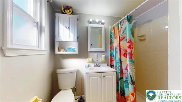 $2,700 | 324 Wolf Drive, Allentown, PA 18104