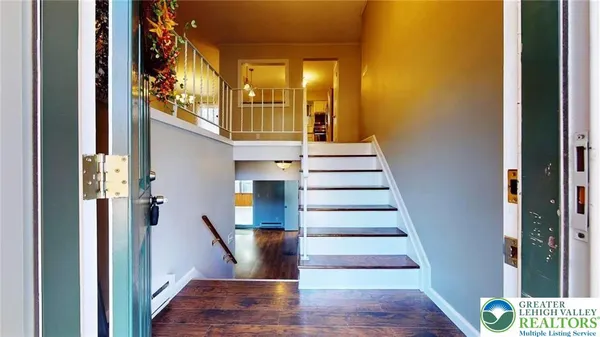 $2,700 | 324 Wolf Drive, Allentown, PA 18104