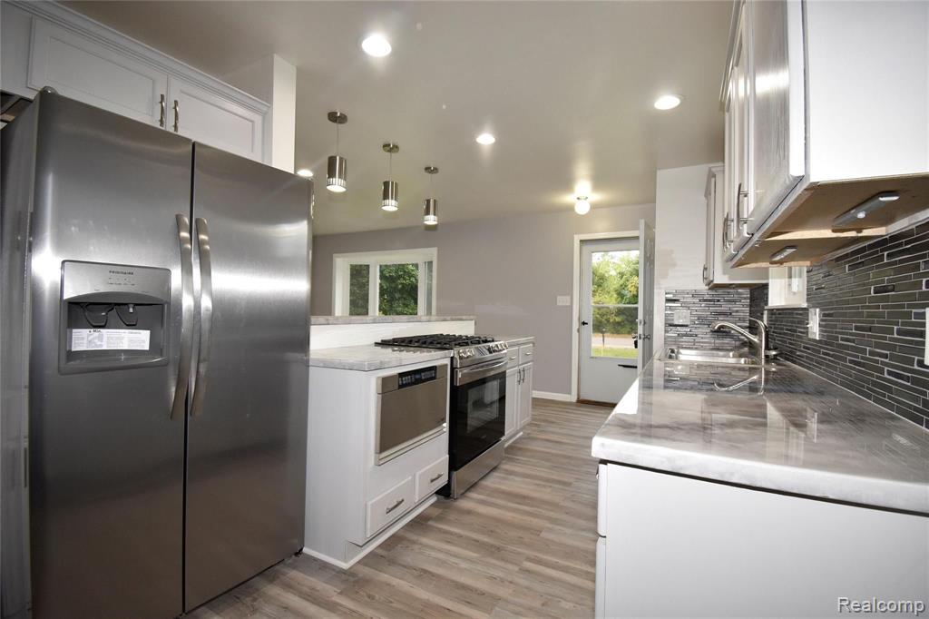 34445 Wick Road Romulus, MI 48174 - Photo 14 of 72
