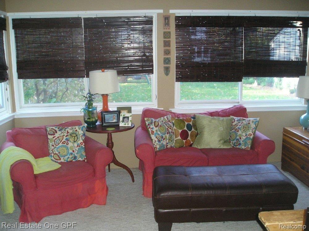 7 Family room