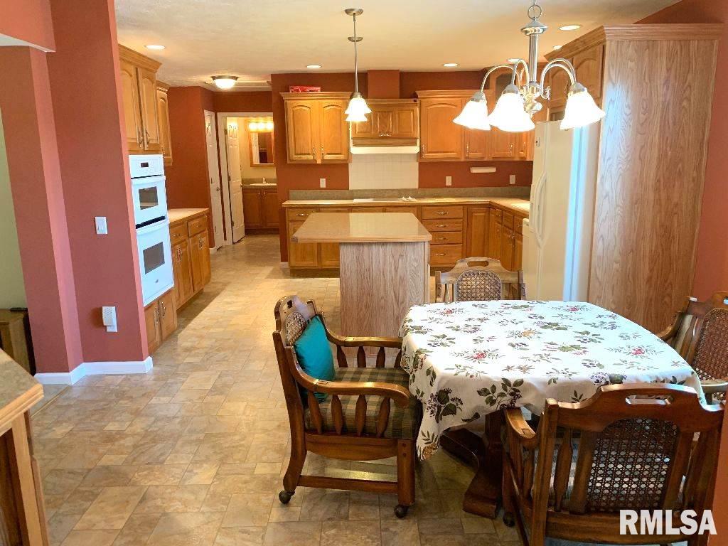 2800 Vía Rosso, Unit 21 Springfield, IL 62703 - Photo 12 of 36
