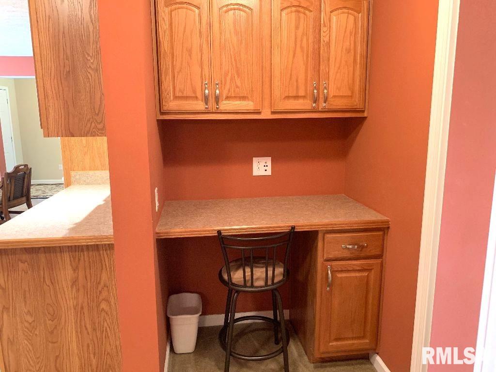 2800 Vía Rosso, Unit 21 Springfield, IL 62703 - Photo 13 of 36