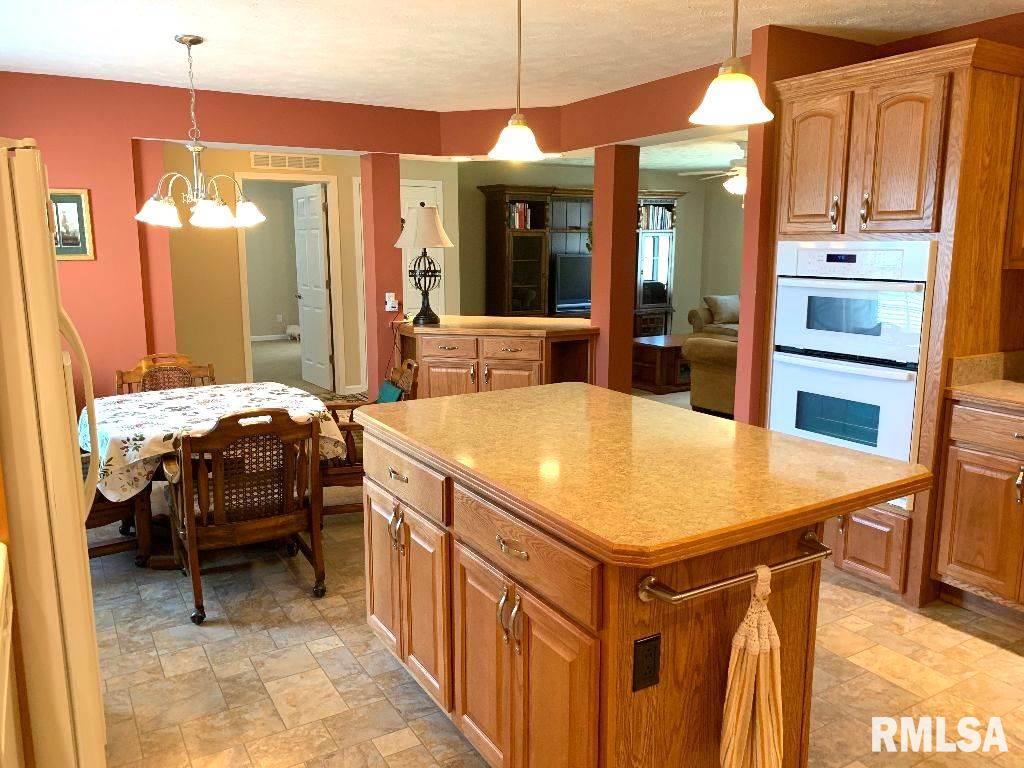 2800 Vía Rosso, Unit 21 Springfield, IL 62703 - Photo 10 of 36