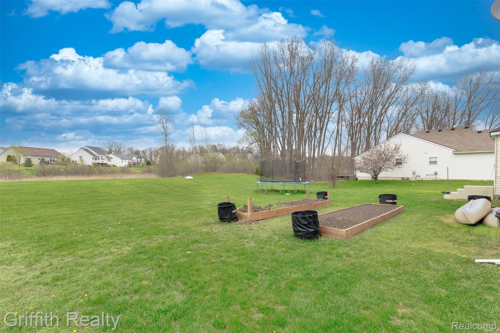 679 Hewitt Street Howell, MI 48843 - Photo 40 of 44 679 Hewitt Street-6.jpg