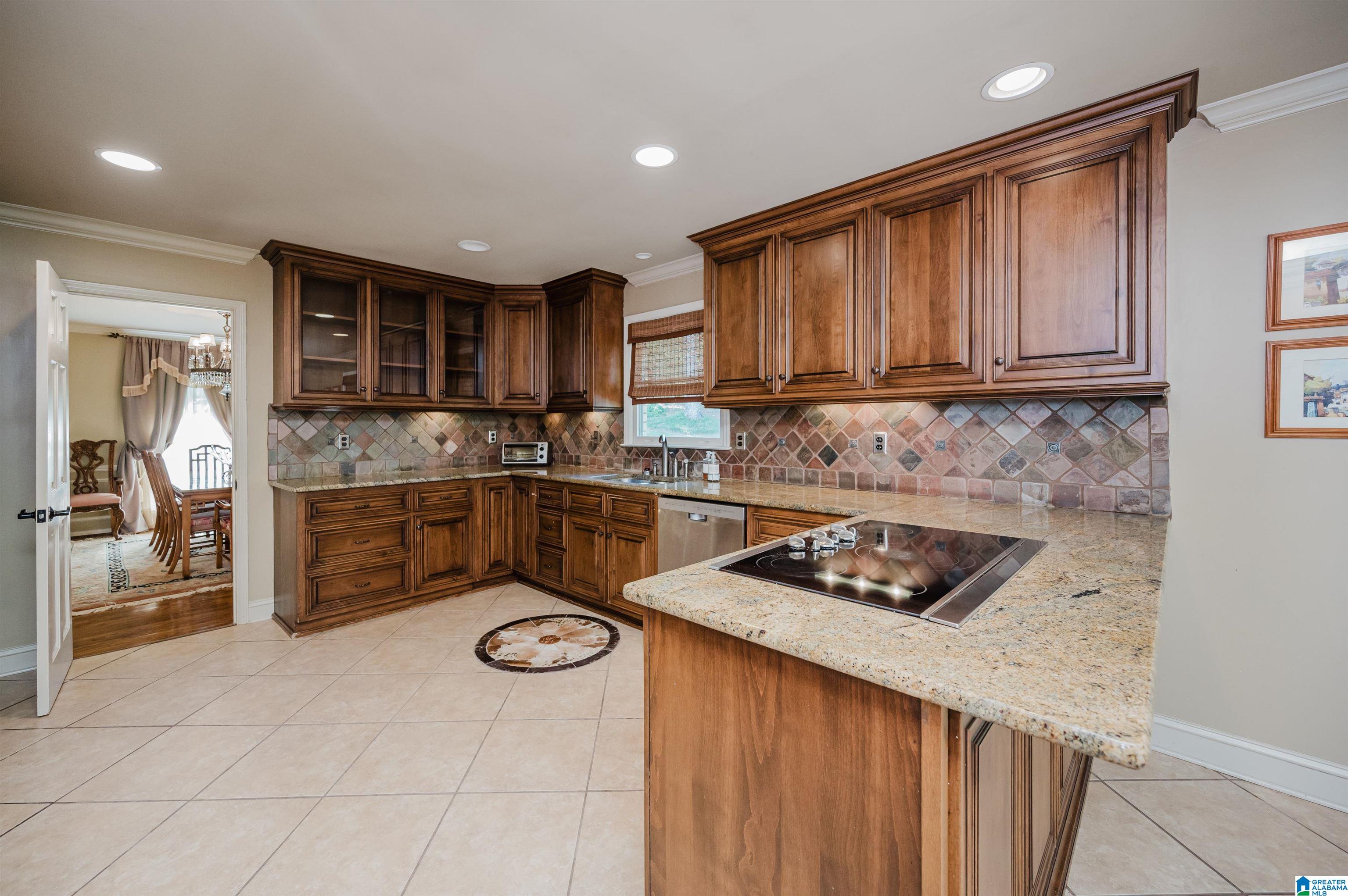 2208 Tanglewood Road Birmingham, AL 35216 - Photo 12 of 44