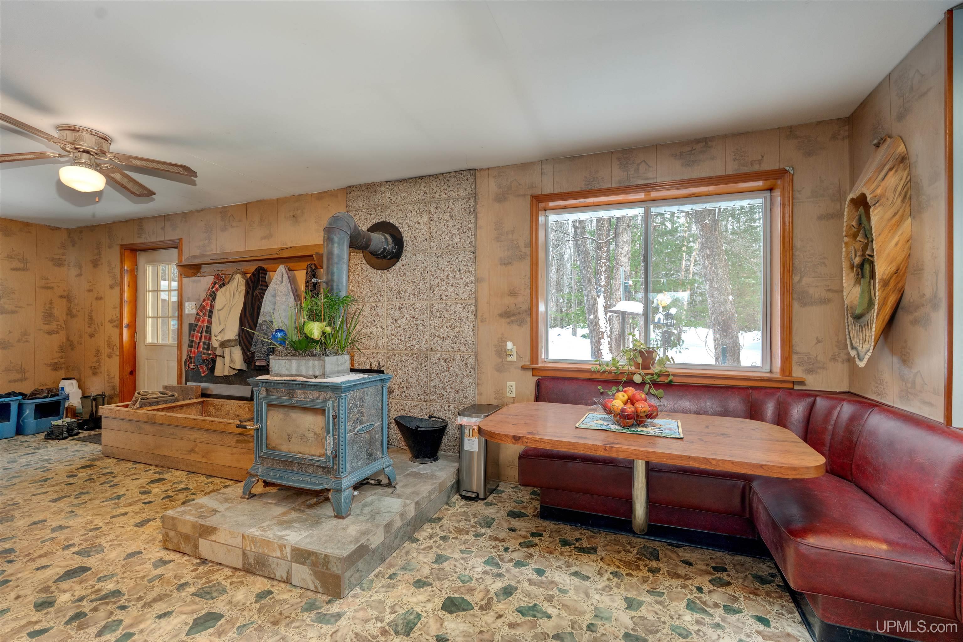 14738 Ll Road Wetmore, MI 49895 - Photo 10 of 37