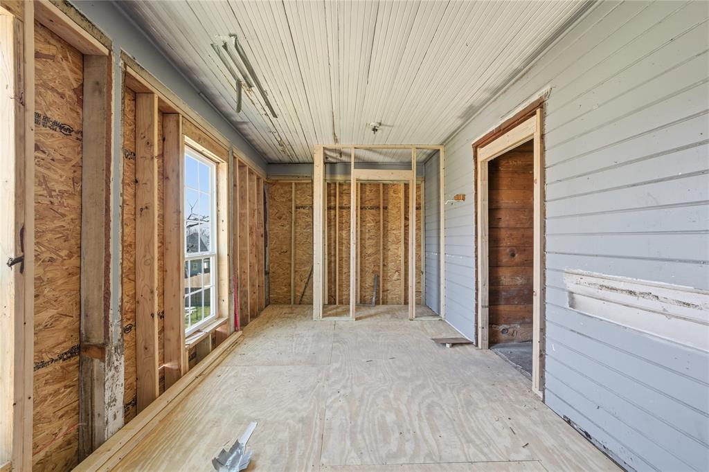707 North 15th Street Waco, TX 76707 - Photo 18 of 25 Upstairs back room