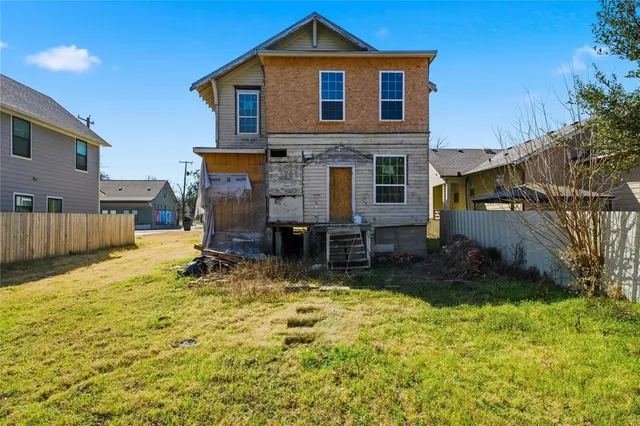 $170,000 | 707 North 15th Street, Waco, TX 76707