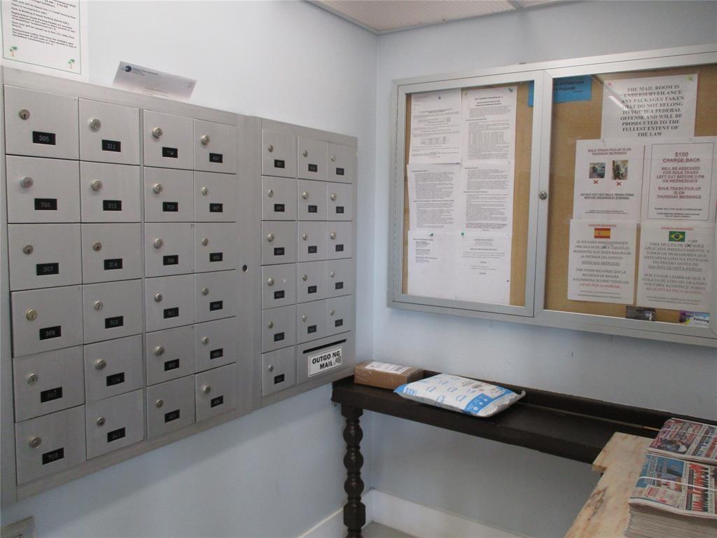 9370 Southwest 8th Street, Unit 312 312 Boca Raton, FL 33428 - Photo 10 of 41 a room that has a closet in it