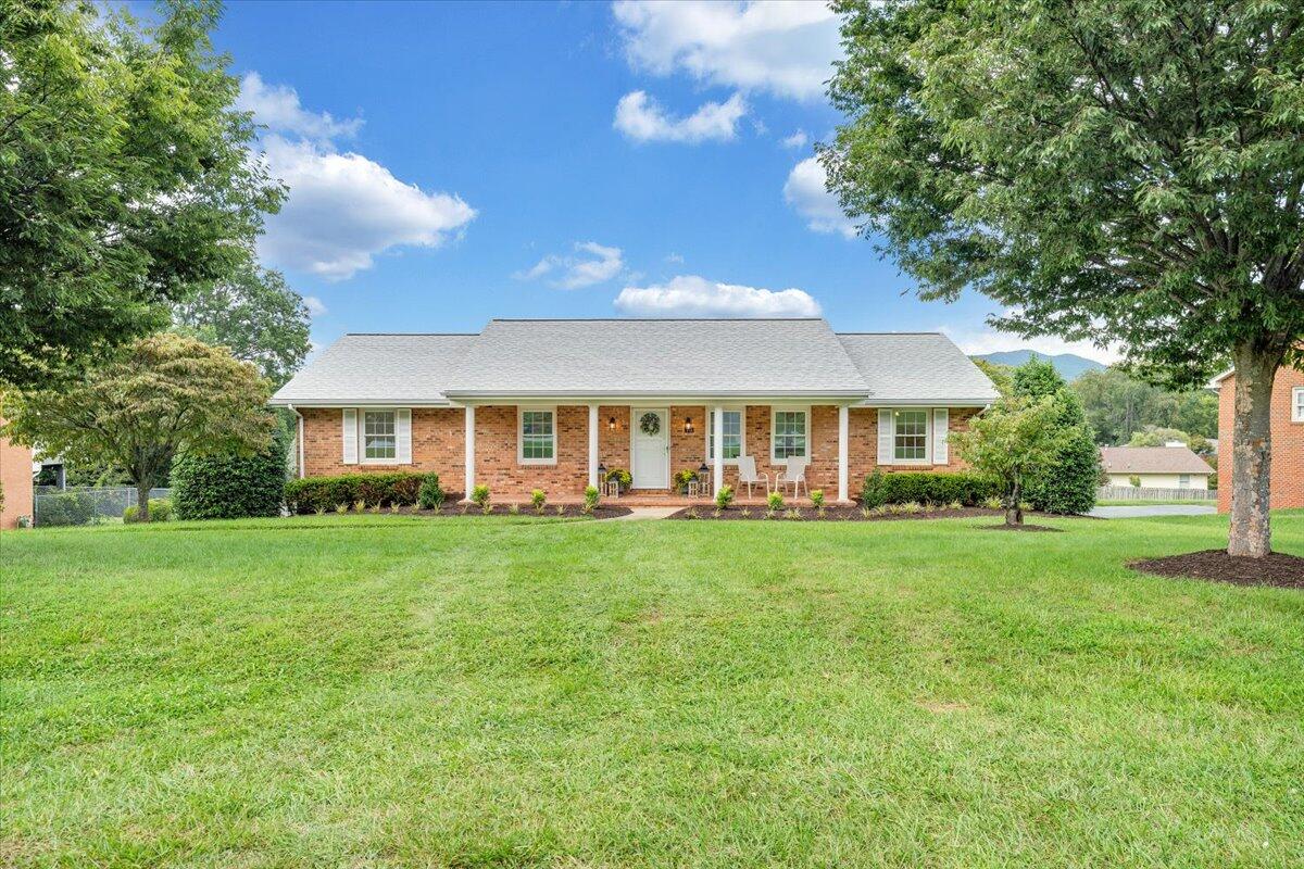75 McIntosh Road Roanoke, VA 24019 - Photo 44 of 56 44-MIB07236