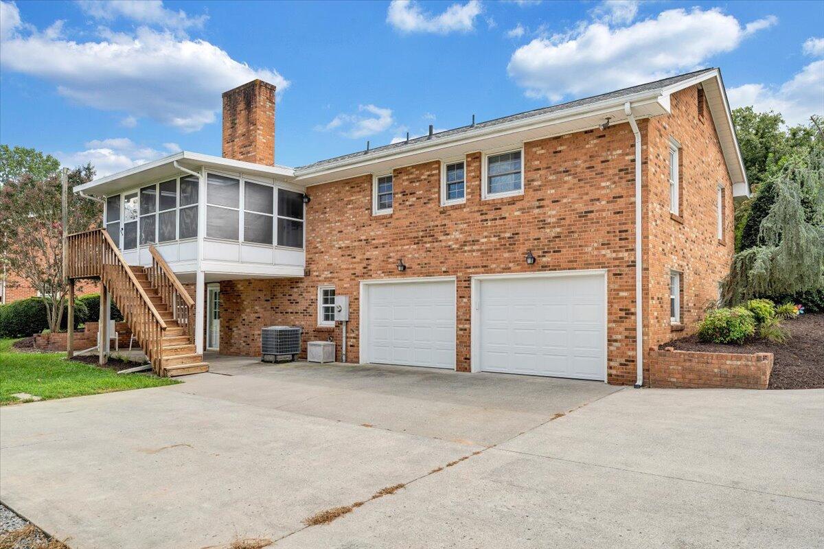 75 McIntosh Road Roanoke, VA 24019 - Photo 48 of 56 48-MIB07257