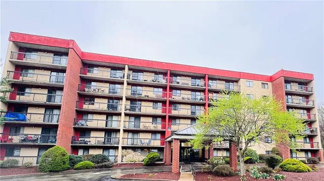 $85,000 | 1987 Centurion Drive, Unit 107, Pittsburgh, PA 15221