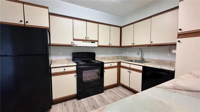 $85,000 | 1987 Centurion Drive, Unit 107, Pittsburgh, PA 15221