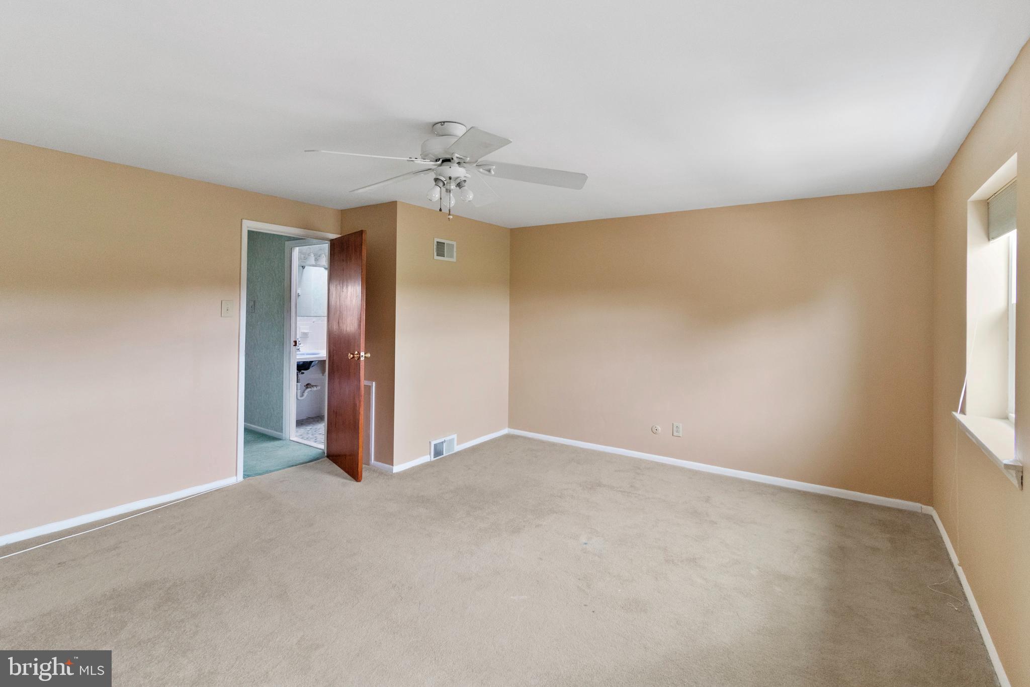 12799 Dunks Ferry Road, Unit A Philadelphia, PA 19154 - Photo 15 of 33