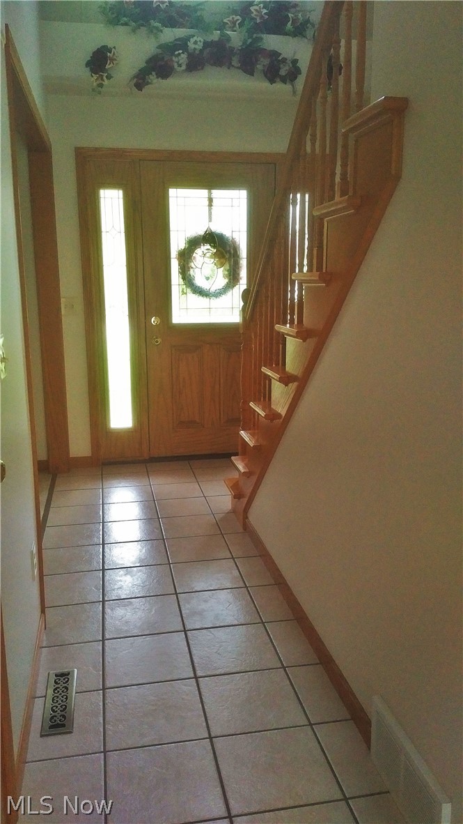 4237 East Calla Road New Middletown, OH 44442 - Photo 4 of 21 Gallery Image 4