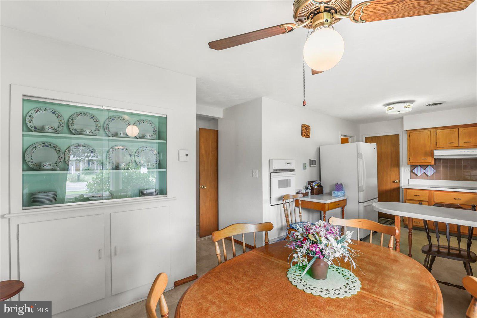5280 Board Road Mount Wolf, PA 17347 - Photo 12 of 38 Gallery Image 12