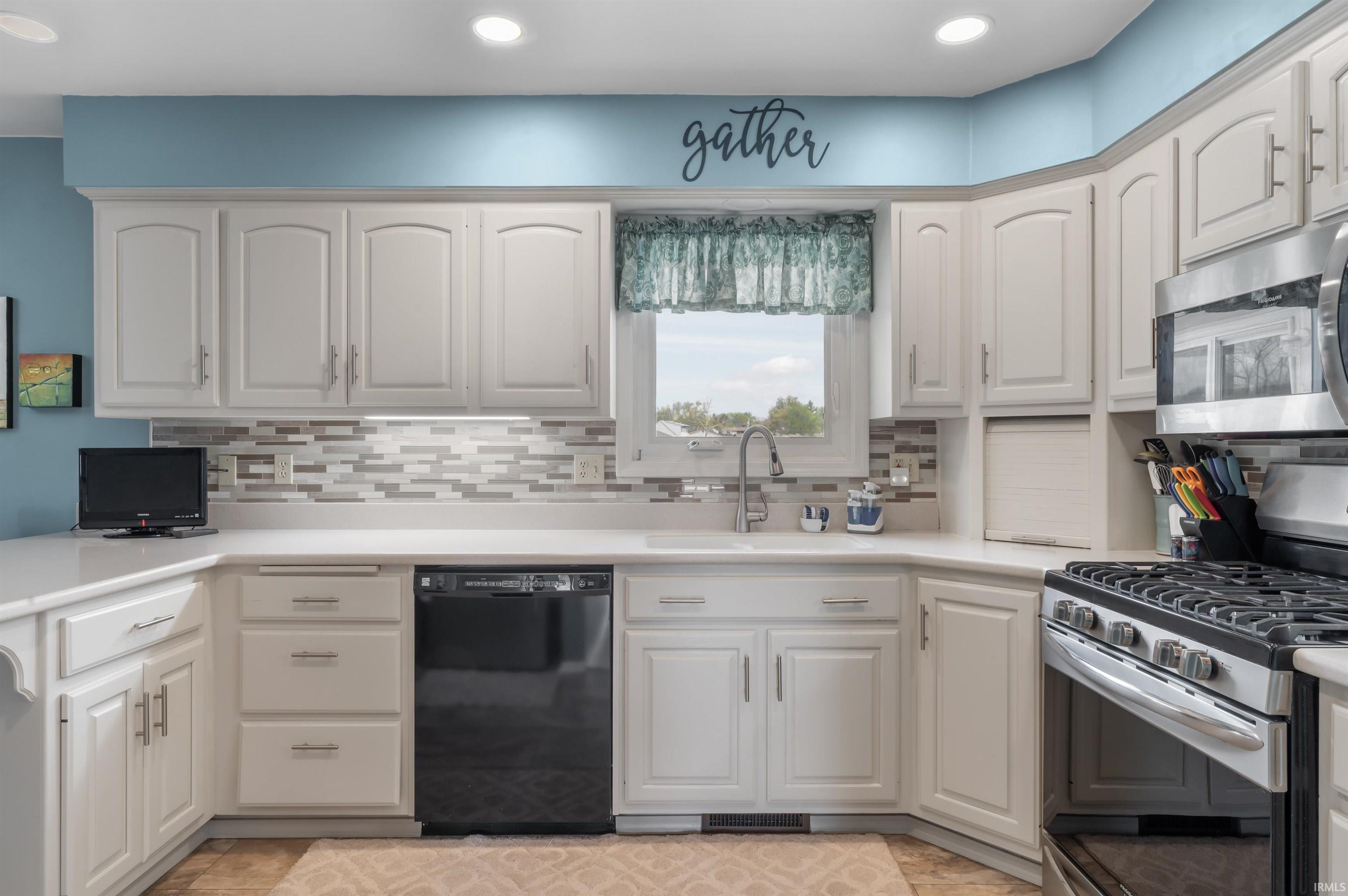 8526 Stand Ridge Run Fort Wayne, IN 46825 - Photo 20 of 35 Gallery Image 20
