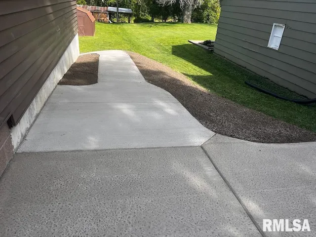 $1,200 | 1115 North Utah Avenue, Davenport, IA 52804