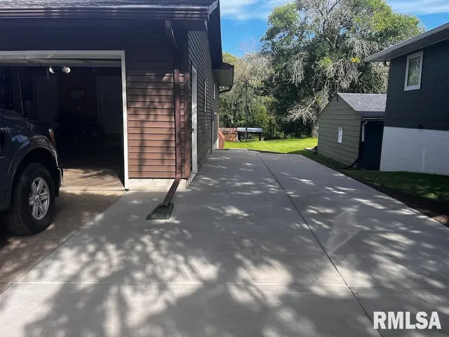 $1,200 | 1115 North Utah Avenue, Davenport, IA 52804