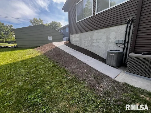 $1,200 | 1115 North Utah Avenue, Davenport, IA 52804