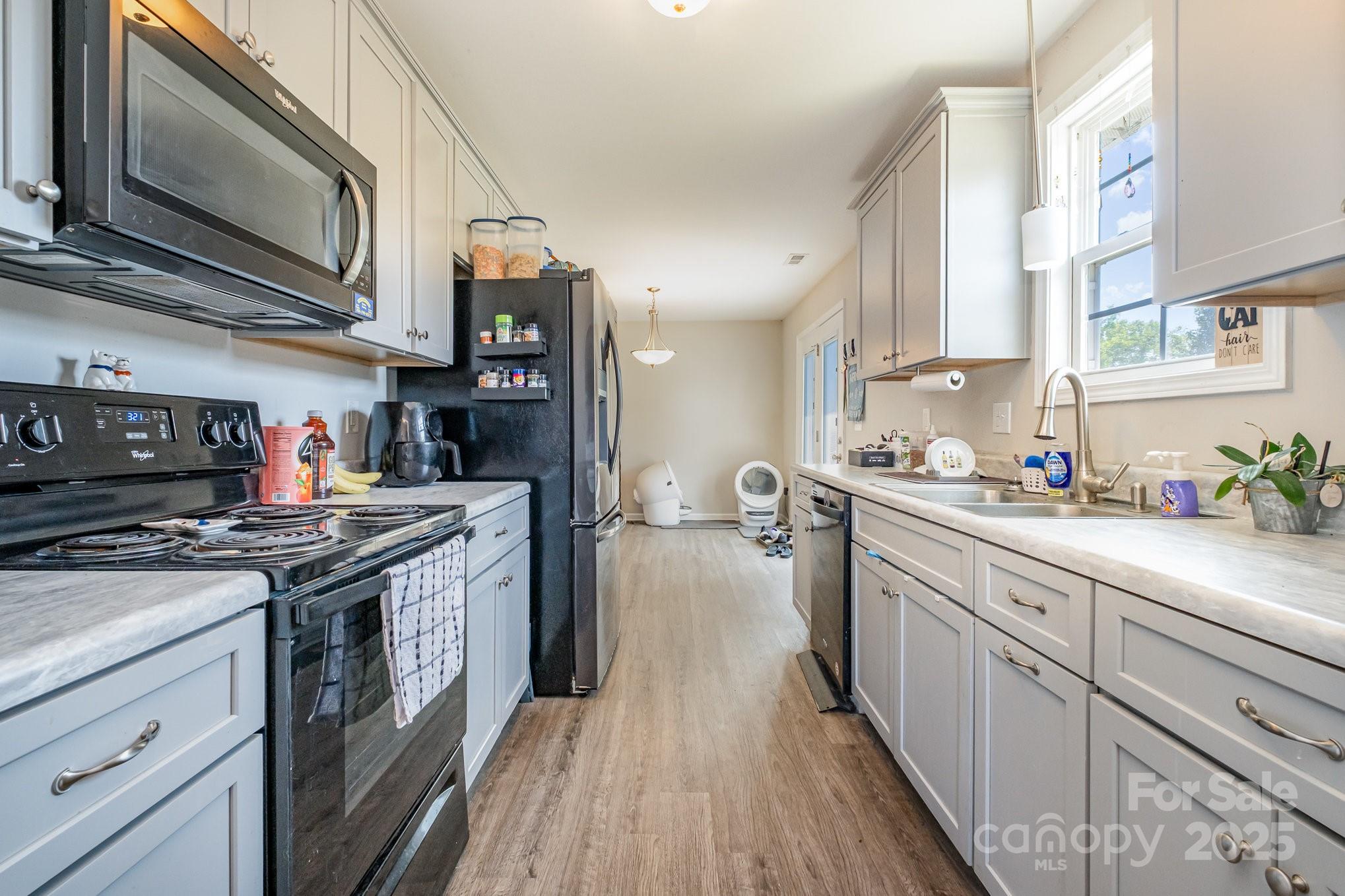 2303 Dillon Drive Newton, NC 28658 - Photo 11 of 19