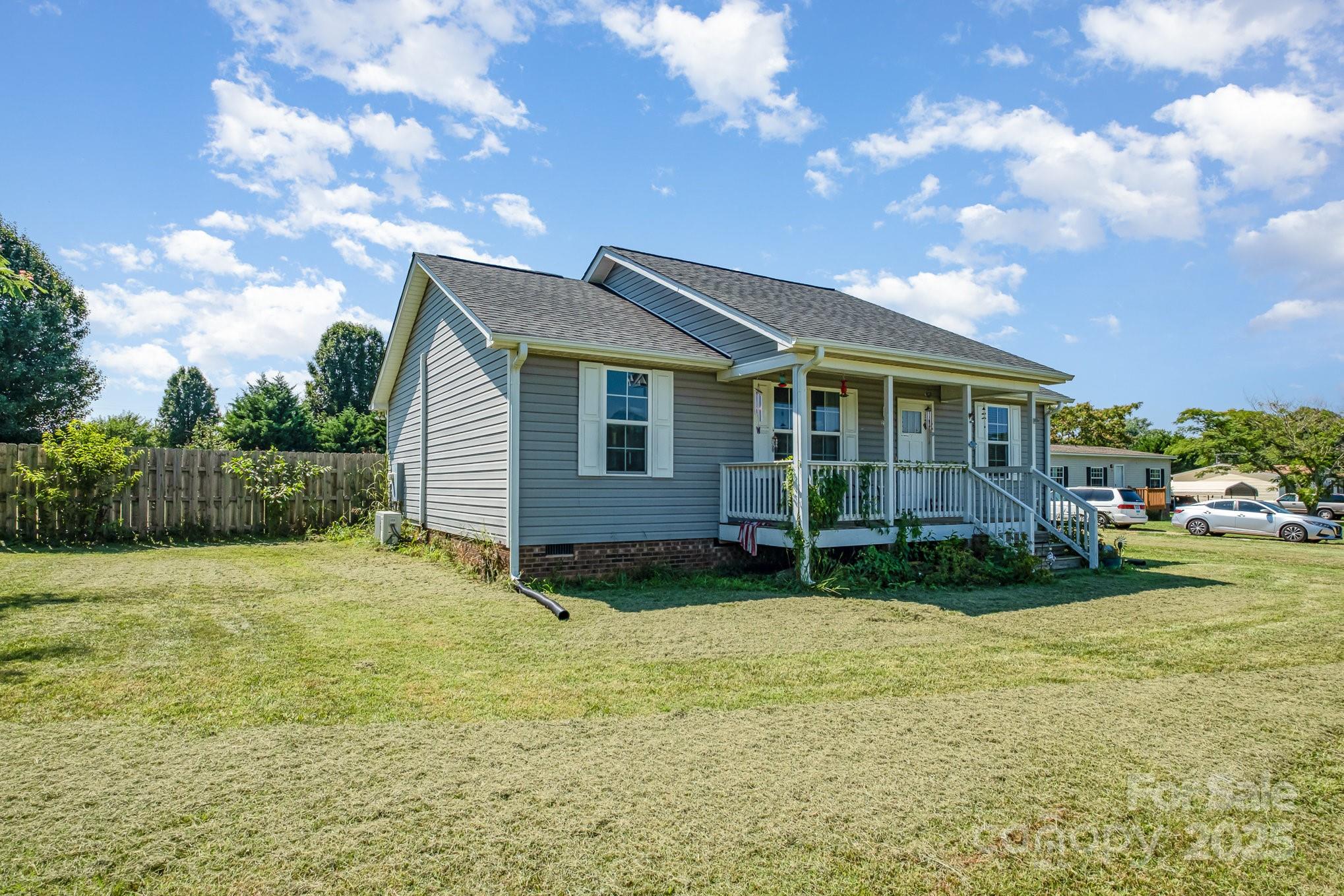 2303 Dillon Drive Newton, NC 28658 - Photo 2 of 19