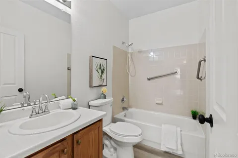 $425,000 | 2974 South Zeno Court, Aurora, CO 80013