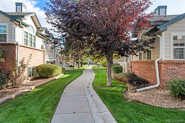 $425,000 | 2974 South Zeno Court, Aurora, CO 80013