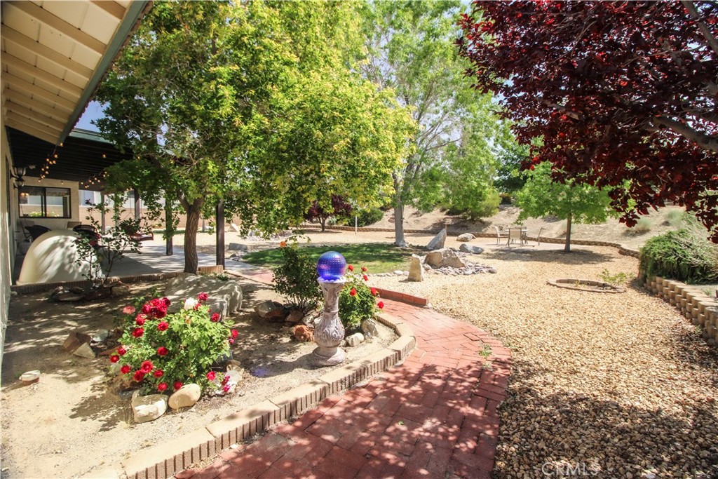 16319 Kasota Road Apple Valley, CA 92307 - Photo 3 of 28