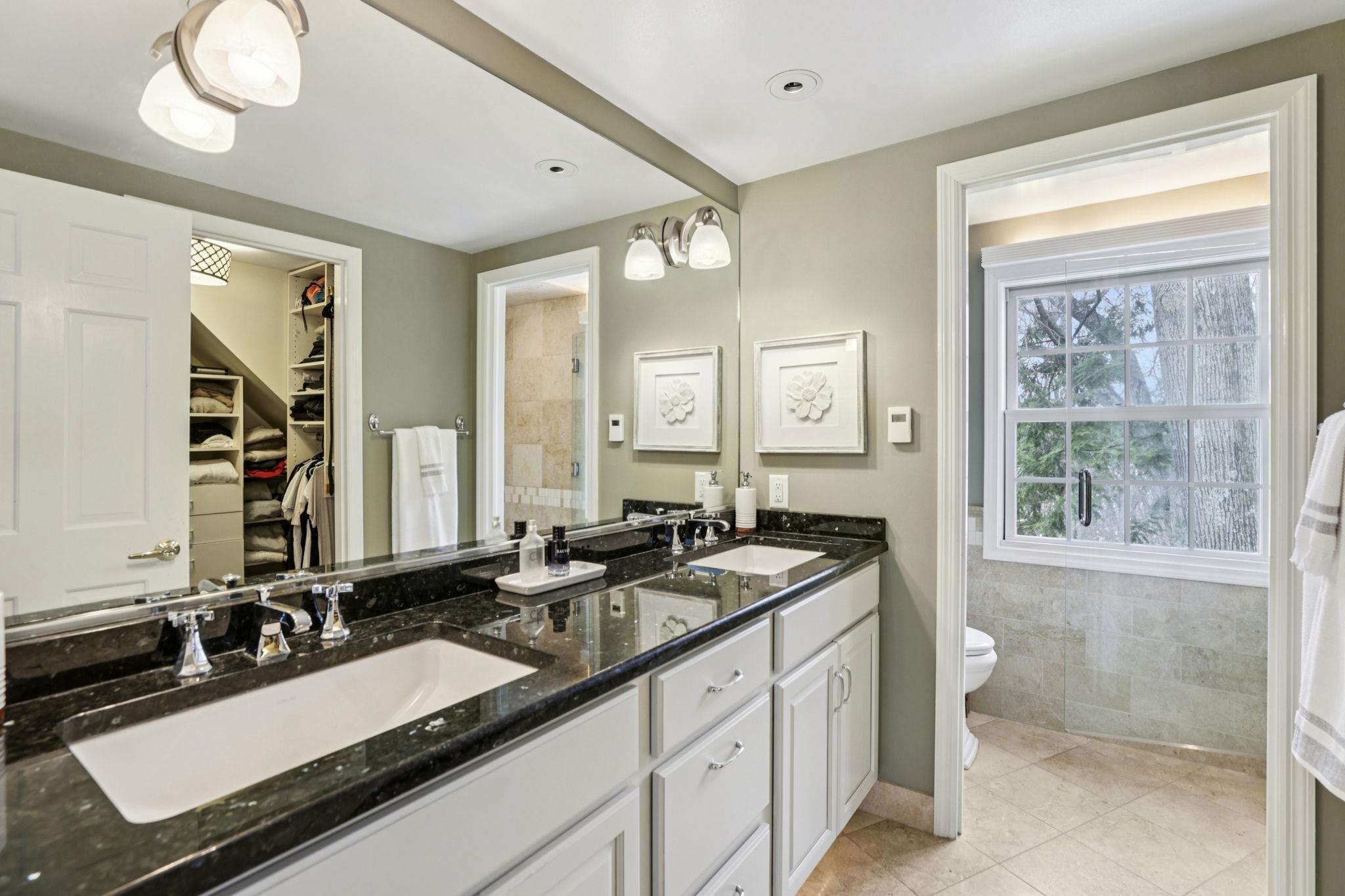 4927 Hickory Trail Middleton, WI 53562 - Photo 24 of 55