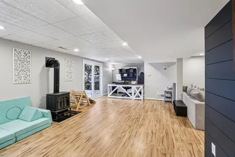 $649,900 | 4927 Hickory Trail, Middleton, WI 53562