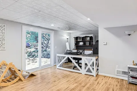 $649,900 | 4927 Hickory Trail, Middleton, WI 53562