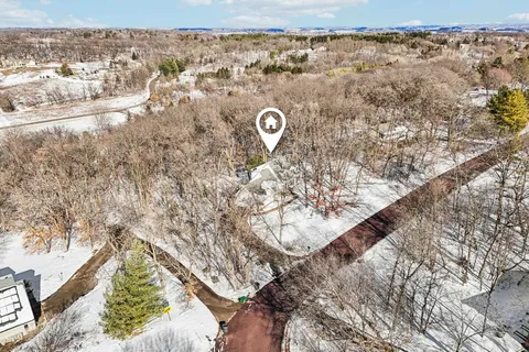 $649,900 | 4927 Hickory Trail, Middleton, WI 53562