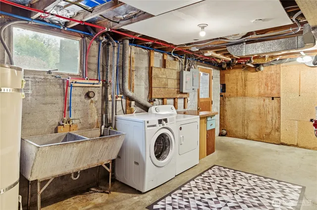 $835,000 | 14111 12th Avenue Southwest, Burien, WA 98166