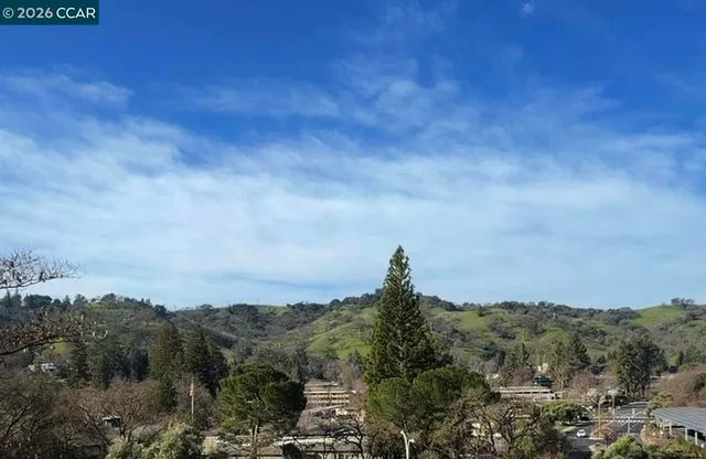 $895,000 | 2105-2105 Cactus Court, Unit 3, Walnut Creek, CA 94595