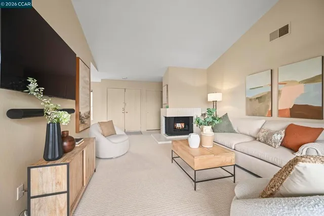 $895,000 | 2105-2105 Cactus Court, Unit 3, Walnut Creek, CA 94595