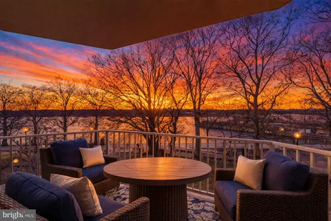 $1,575,000 | 550 N Street Southwest, Unit S201, Washington, DC 20024