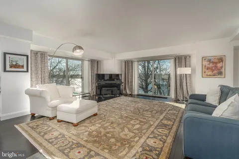 $1,575,000 | 550 N Street Southwest, Unit S201, Washington, DC 20024