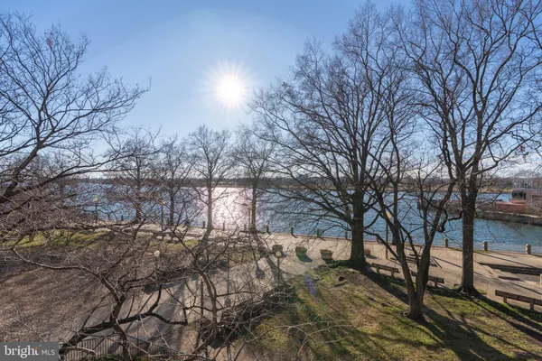 $1,575,000 | 550 N Street Southwest, Unit S201, Washington, DC 20024