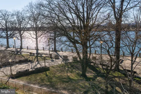 $1,575,000 | 550 N Street Southwest, Unit S201, Washington, DC 20024