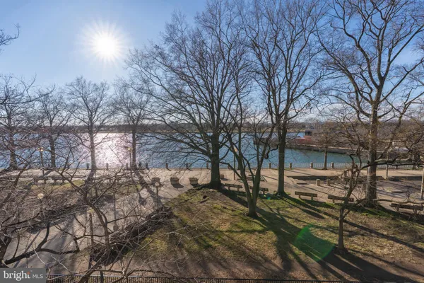 $1,575,000 | 550 N Street Southwest, Unit S201, Washington, DC 20024