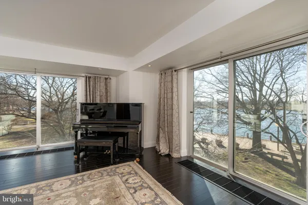 $1,575,000 | 550 N Street Southwest, Unit S201, Washington, DC 20024