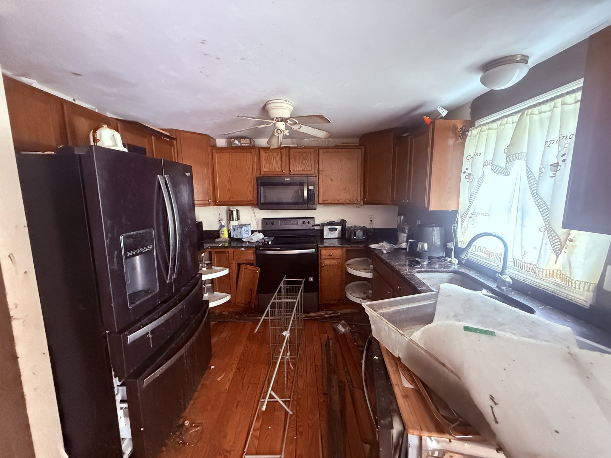 46 Pine Hill Road Worcester, MA 01604 - Photo 2 of 26 Gallery Image 2