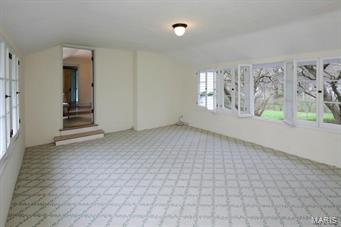 10910 Clayton Road Frontenac, MO 63131 - Photo 18 of 20 Gallery Image 18
