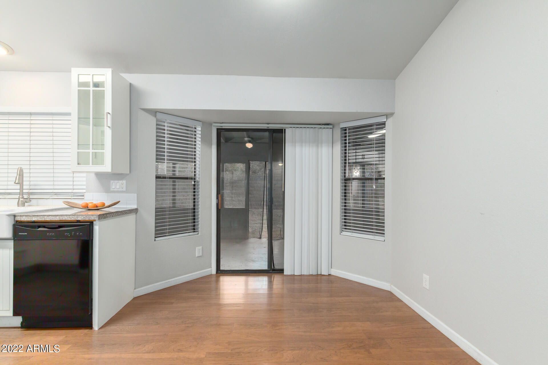 3041 East John Cabot Road Phoenix, AZ 85032 - Photo 7 of 24 08 - John Cabot
