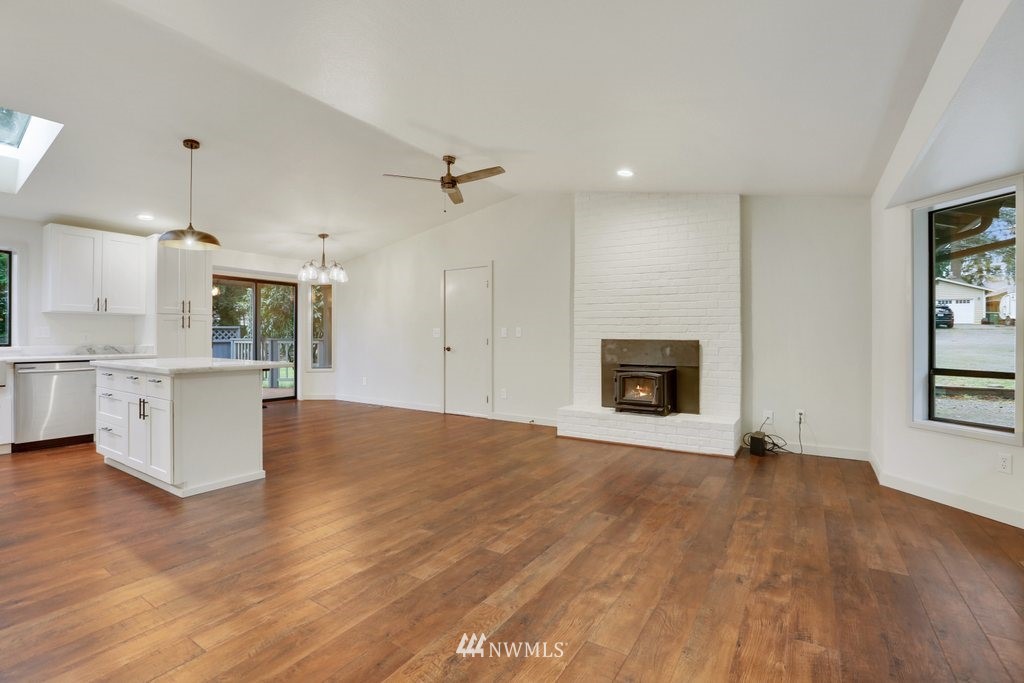 20124 Filbert Road Bothell, WA 98012 - Photo 11 of 39