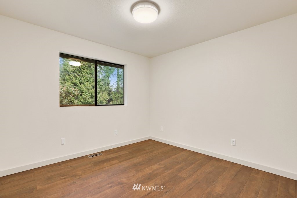 20124 Filbert Road Bothell, WA 98012 - Photo 26 of 39